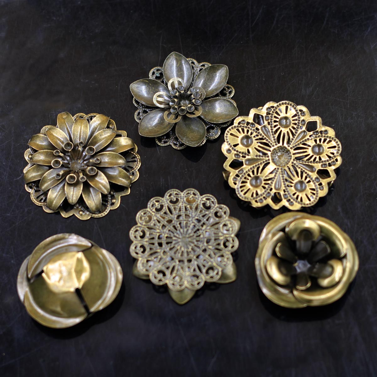 6 個の装飾組み合わせ花柄フィリグリーラップ合金クラフトジュ - Craft Embellishment のレビューと価格