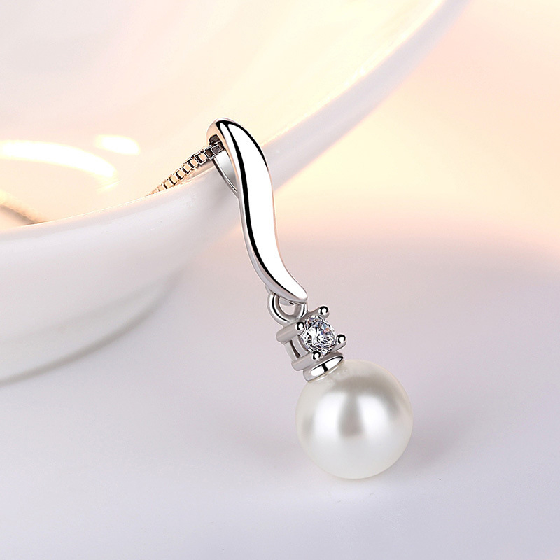 女性用ジルコンパールペンダント付き925スターリングシルバー - Pearl Trim Chain のレビューと価格